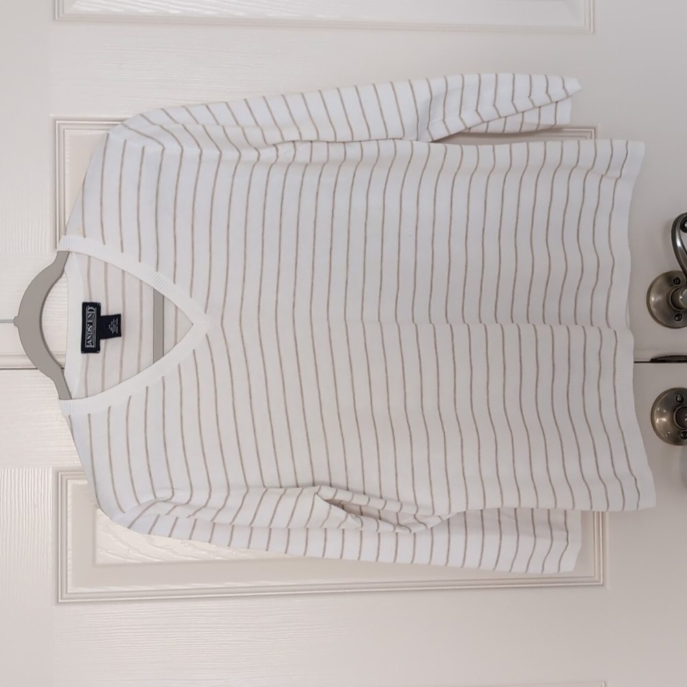 Land's End 100% Cotton V-Neck Pullover Sweater. White w/Tan Stripes Size 10-12